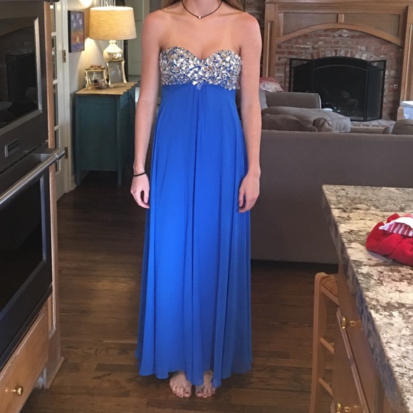 PROM DRESS - Picture 4 of 4